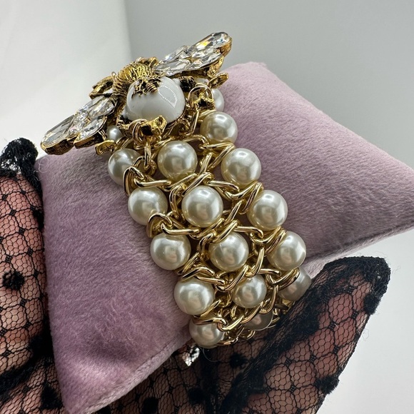 Vintage Luxury Honeybee Gold White Pearl Linked Bracelet - Picture 7 of 13
